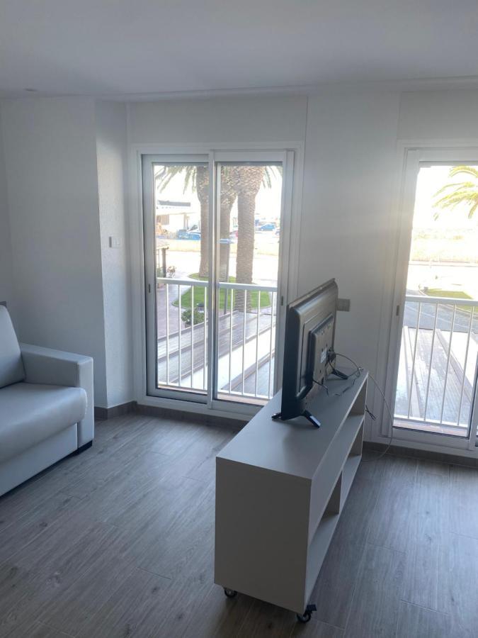 Loft Amb Vistes Al Mar By Apartaments La Catifa بالاموس المظهر الخارجي الصورة