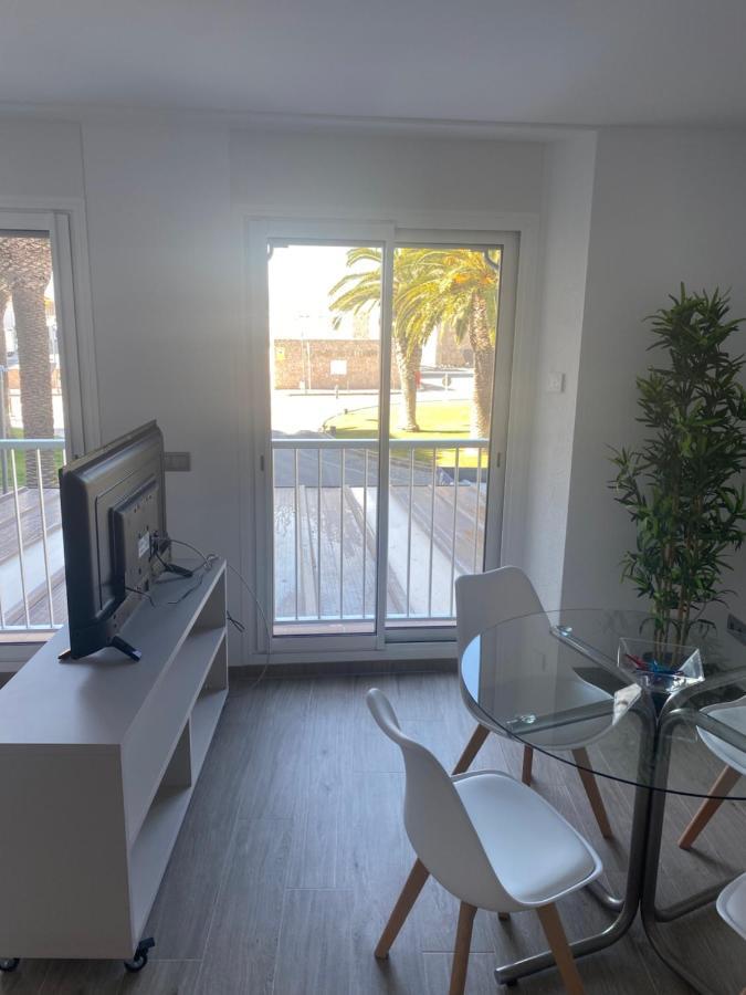 Loft Amb Vistes Al Mar By Apartaments La Catifa بالاموس المظهر الخارجي الصورة
