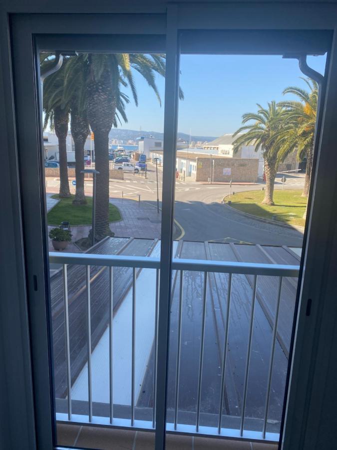 Loft Amb Vistes Al Mar By Apartaments La Catifa بالاموس المظهر الخارجي الصورة