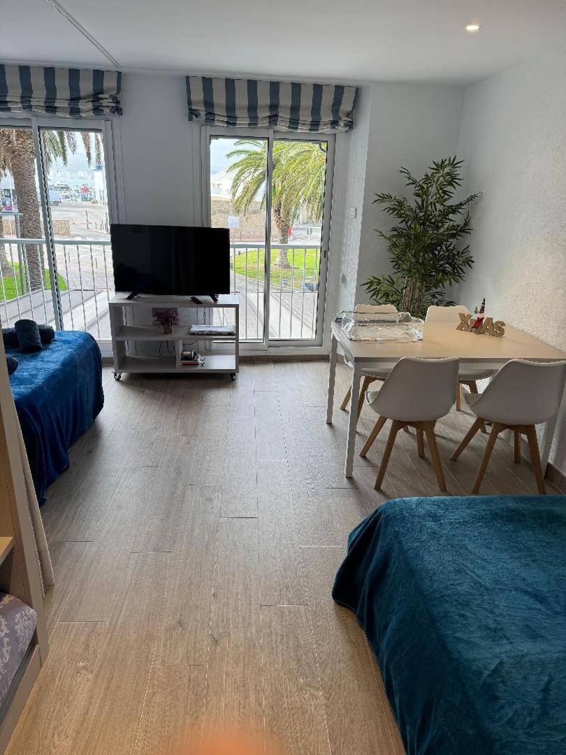 Loft Amb Vistes Al Mar By Apartaments La Catifa بالاموس المظهر الخارجي الصورة